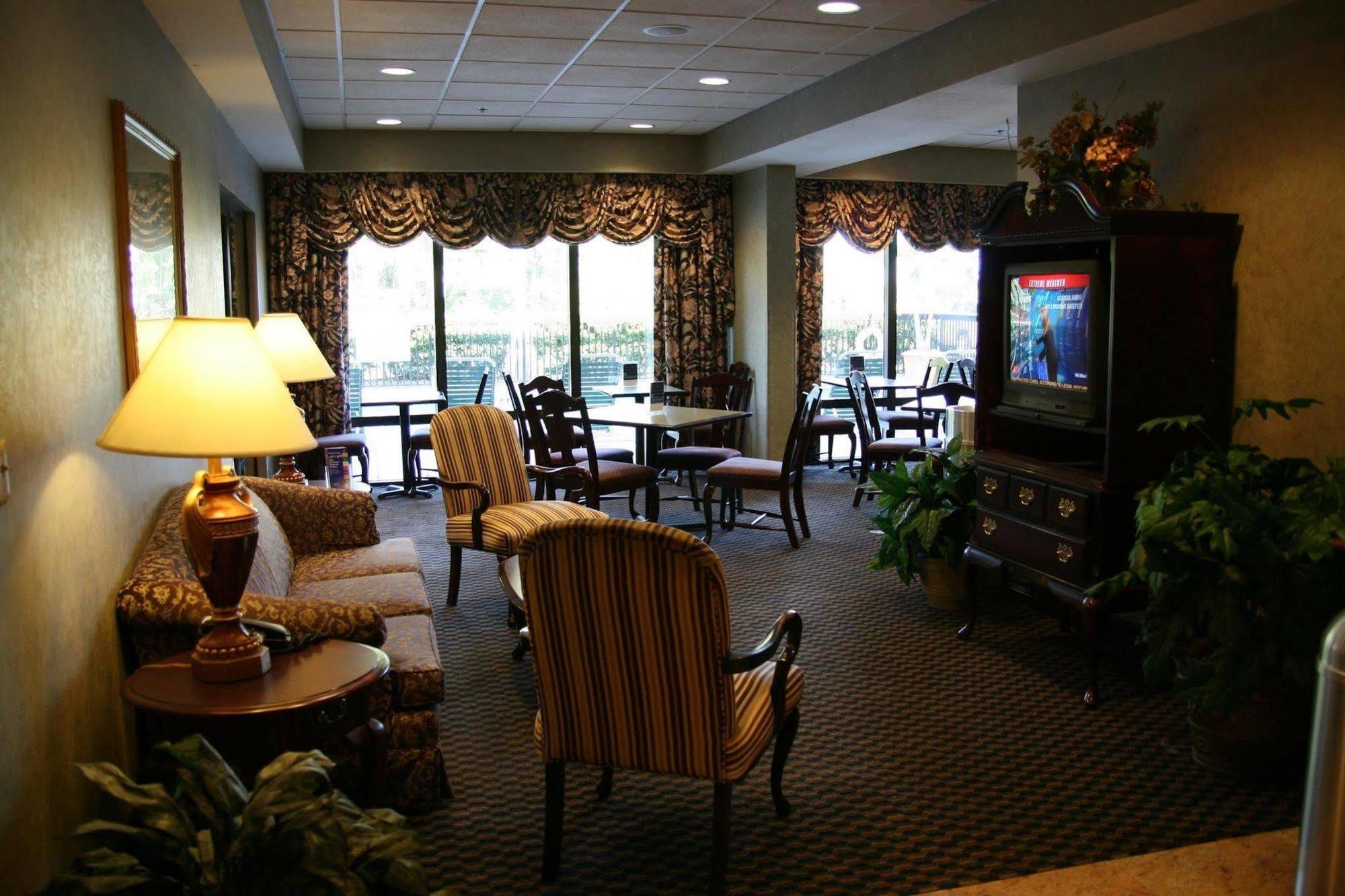 Hampton Inn Mount Dora Exterior photo